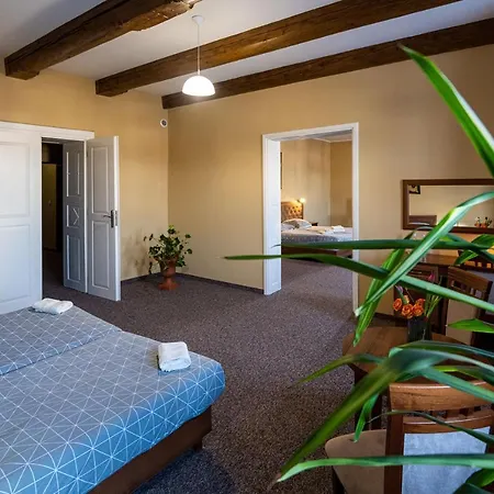 Hotel apartamentowy Rynek 7 - 3*