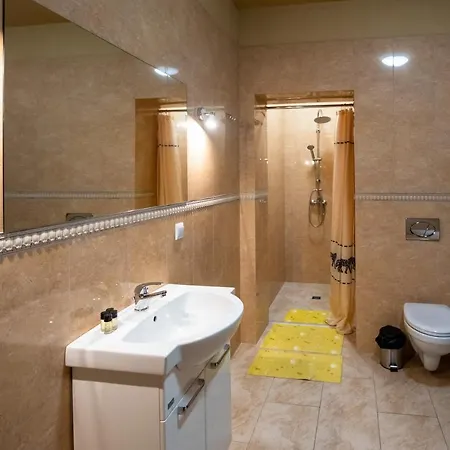 Rynek 7 - 3* Bielsko-Biała