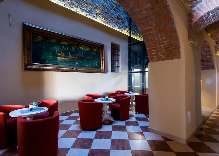 Rynek 7 - Aparthotel 3*